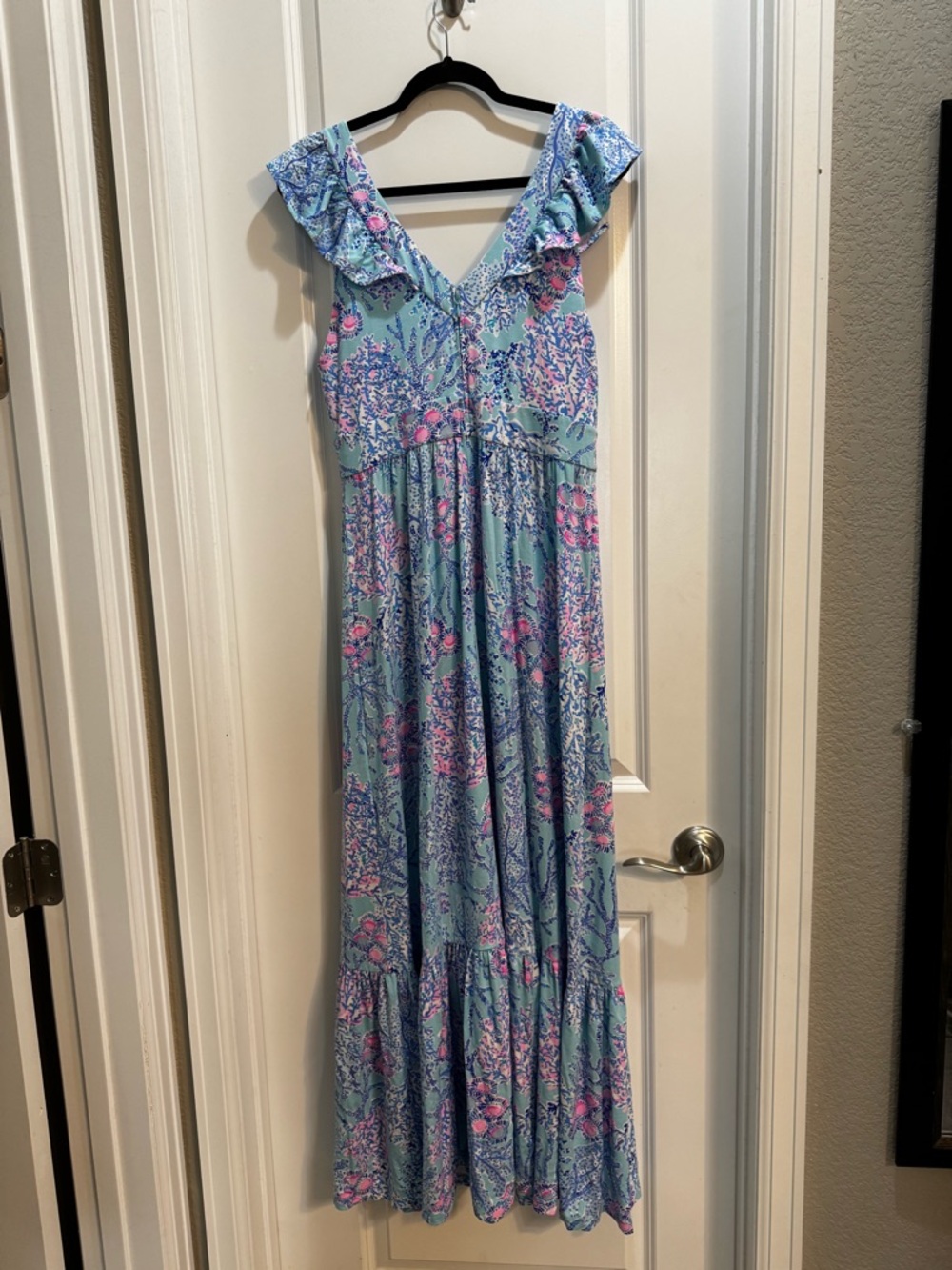Lilly Pulitzer Blue Floral Sleeveless Maxi Dress Sz 12 Ruffles Vneck Tiered - Picture 6 of 7